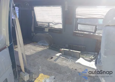 1996 Dodge Ram Van B2500 from USA, damaged, VIN 2B6HB21YXTK111708